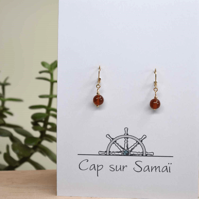 Boucles d'oreilles courtes en ambre cognac