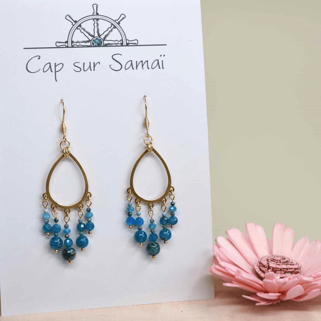 Boucles d'oreilles longues en forme de goutte et multi chutes en apatite bleue et chrysocolle
