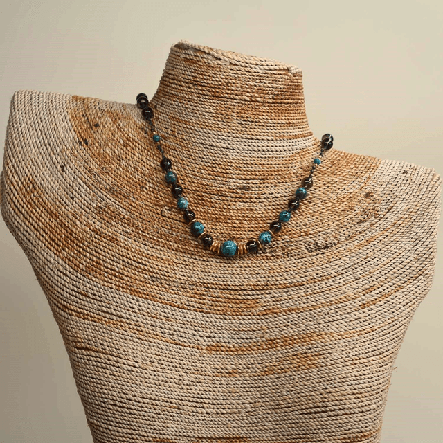 Ras du cou rond en chrysocolle et quartz fumé