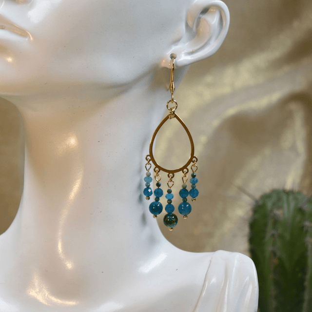 Boucles d'oreilles longues en forme de goutte et multi chutes en apatite bleue et chrysocolle