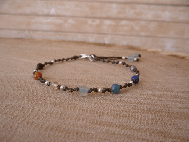 Bracelet multi chakras avec les 7 pierres