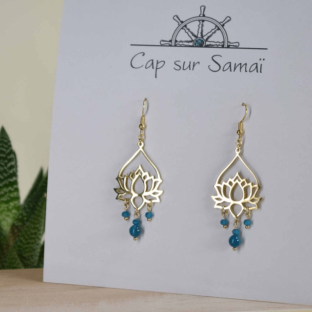 Boucles d'oreilles longues grand lotus et 3 chutes en apatite bleue