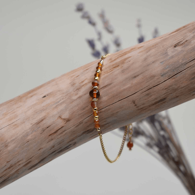 Bracelet fin gourmette et jonc en ambre et cornaline